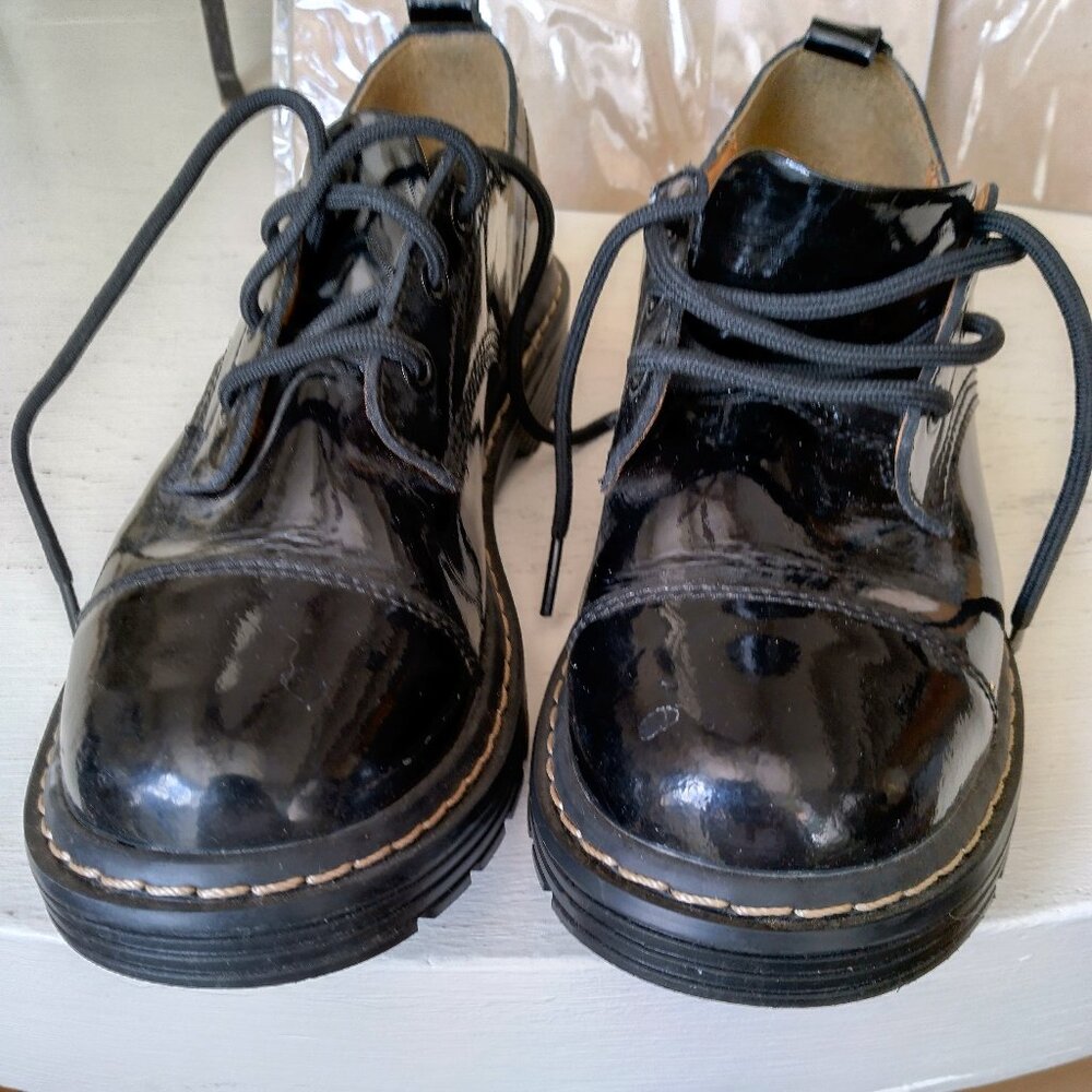 Skechers, black patent leather oxfords, women, size 9, great condition